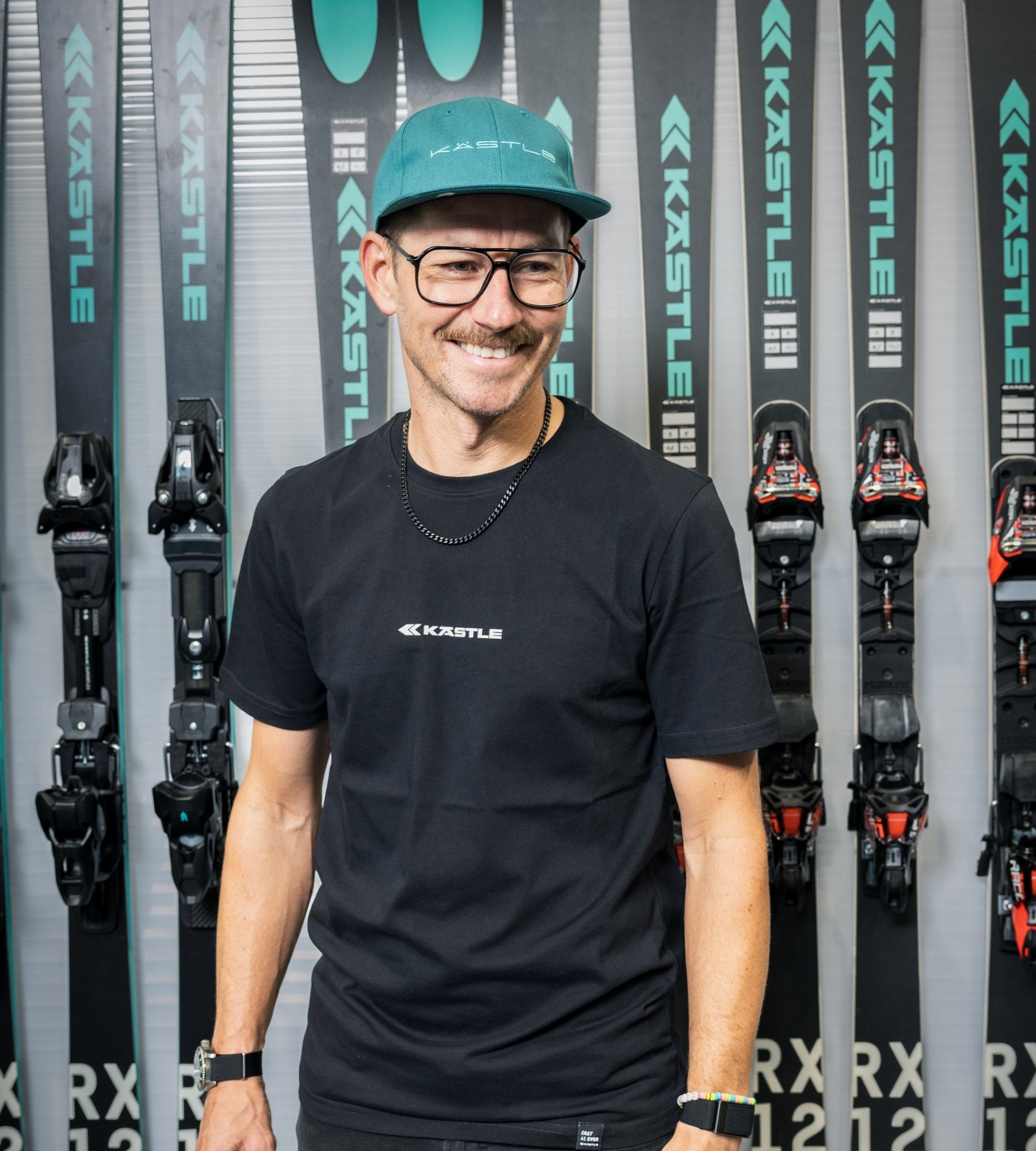 LOGO EVOLUTION T MEN